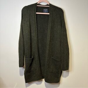 abercrombie and fitch cardigan sweater size medium